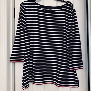 ✨TOMMY HILFIGER BRAND NEW TOP ✨